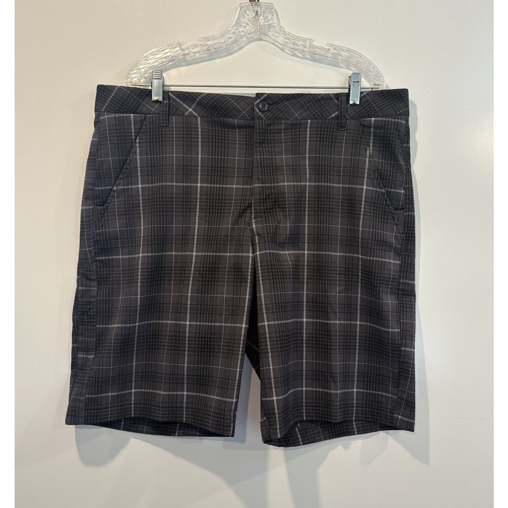 Fila Sport Golf Gray Plaid 10.5” Shorts‎ Flat Front Mens Size 38 (1164)